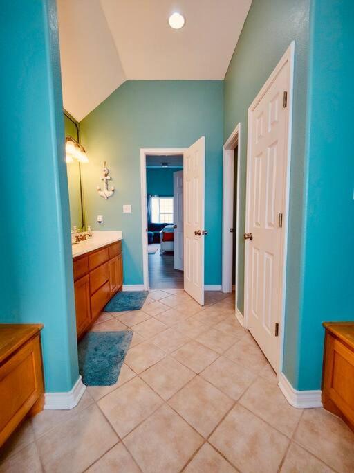 Sunny Delight - Sleeps 10 - Generous Space! Bolivar Peninsula Exterior photo