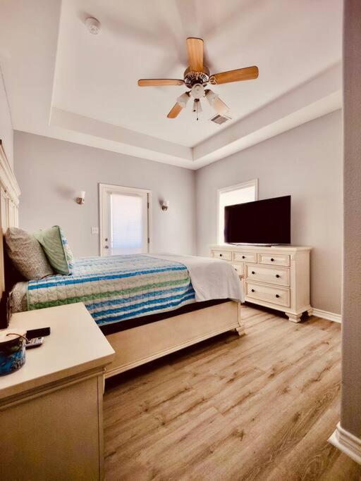 Sunny Delight - Sleeps 10 - Generous Space! Bolivar Peninsula Exterior photo