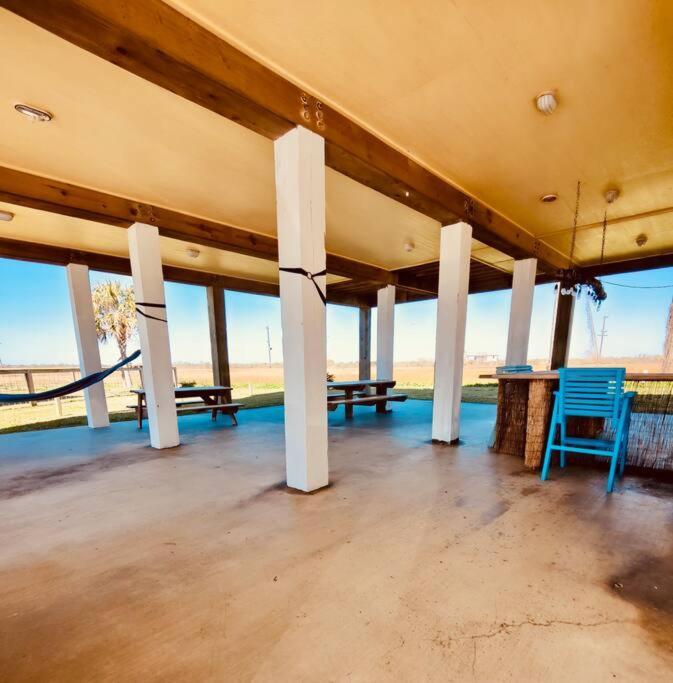 Sunny Delight - Sleeps 10 - Generous Space! Bolivar Peninsula Exterior photo
