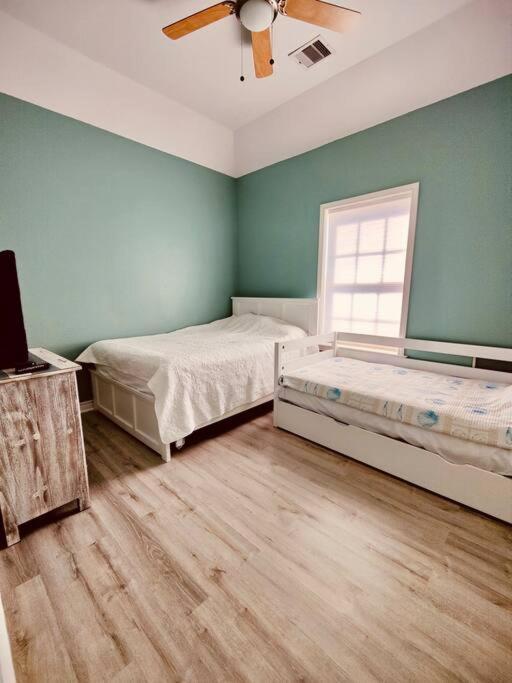 Sunny Delight - Sleeps 10 - Generous Space! Bolivar Peninsula Exterior photo