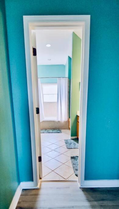 Sunny Delight - Sleeps 10 - Generous Space! Bolivar Peninsula Exterior photo